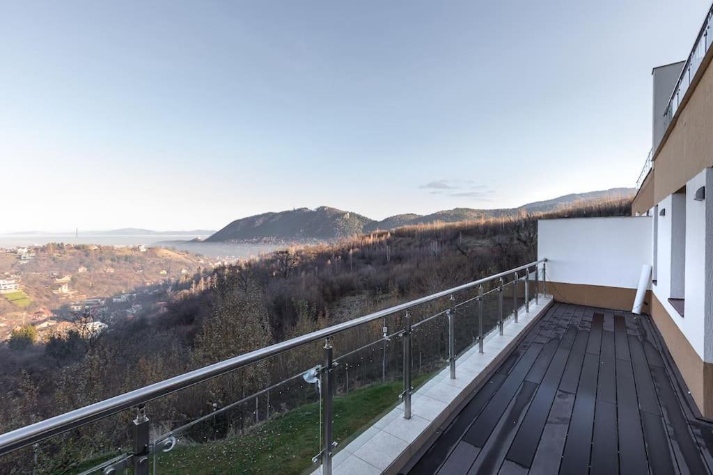Modern Apartment With City-View Near Poiana Braşov Exterior foto
